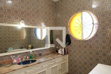 Casa de condomínio à venda com 250m², 3 quartos e sem vagaBanheiro do Quarto 3 - Suíte (2º Andar)