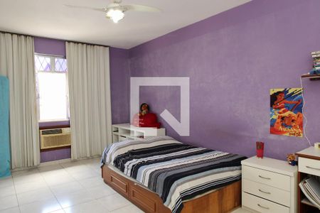 Casa de condomínio à venda com 250m², 3 quartos e sem vagaQuarto 2 (2º Andar)