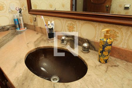 Casa de condomínio à venda com 250m², 3 quartos e sem vagaBanheiro Social (2º Andar)