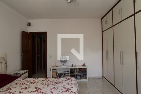 Casa de condomínio à venda com 250m², 3 quartos e sem vagaQuarto 3 - Suíte (2º Andar)