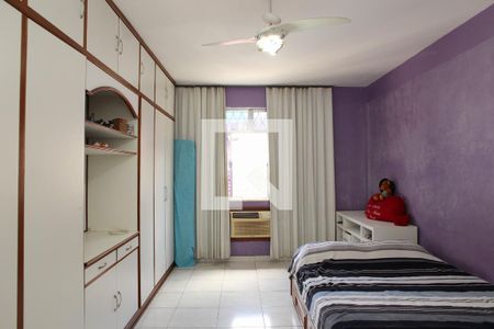 Casa de condomínio à venda com 250m², 3 quartos e sem vagaQuarto 2 (2º Andar)