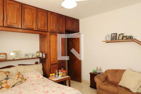 Casa de condomínio à venda com 250m², 3 quartos e sem vagaQuarto 1 (2º Andar)