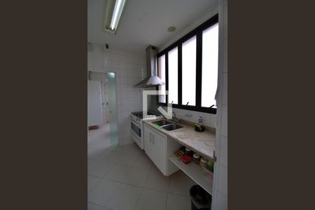 Apartamento à venda com 490m², 4 quartos e 5 vagasCozinha 