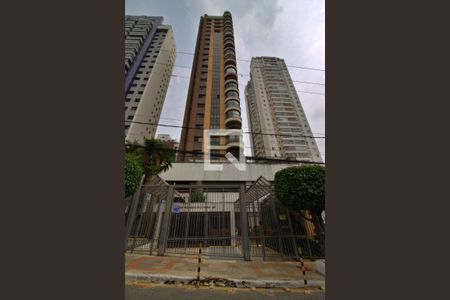 Apartamento à venda com 490m², 4 quartos e 5 vagasFachada e portaria