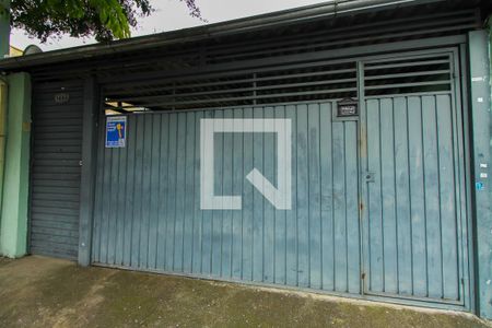 Casa para alugar com 125m², 3 quartos e 2 vagas Casa para alugar com 125m², 3 quartos e 2 vagasFachada