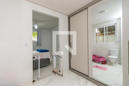 Banheiro 1 de casa à venda com 3 quartos, 295m² em Azenha, Porto Alegre