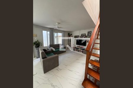 Casa à venda com 3 quartos, 295m² em Azenha, Porto Alegre