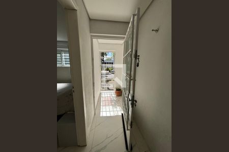 Casa à venda com 3 quartos, 295m² em Azenha, Porto Alegre