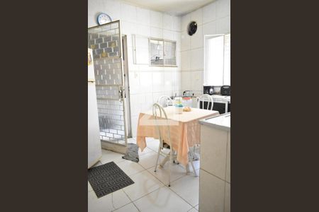 Casa para alugar com 80m², 2 quartos e 3 vagasCozinha