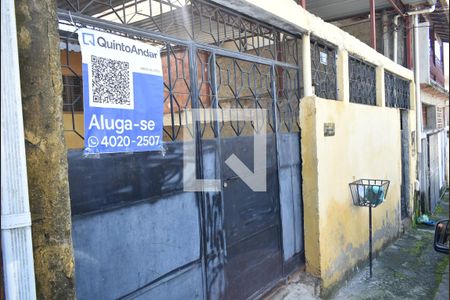 Casa para alugar com 80m², 2 quartos e 3 vagasFachada