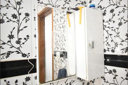 Casa para alugar com 80m², 2 quartos e 3 vagasBanheiro - Armário