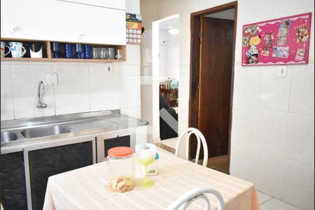 Casa para alugar com 80m², 2 quartos e 3 vagasCozinha