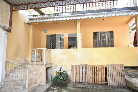 Casa para alugar com 80m², 2 quartos e 3 vagasFachada