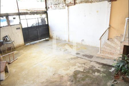 Casa para alugar com 80m², 2 quartos e 3 vagasGaragem