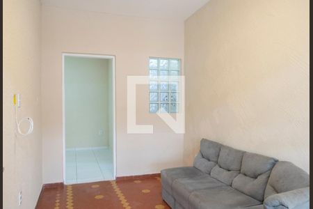 Sala de casa para alugar com 2 quartos, 50m² em Vila Prado, São Paulo