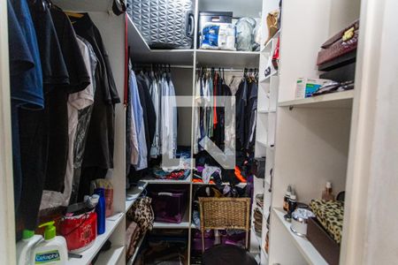 Apartamento para alugar com 250m², 4 quartos e 2 vagasCloset da Suíte 1