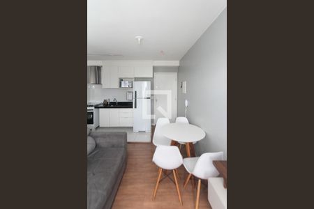 Sala/Cozinha de apartamento à venda com 2 quartos, 41m² em Vila California, São Paulo