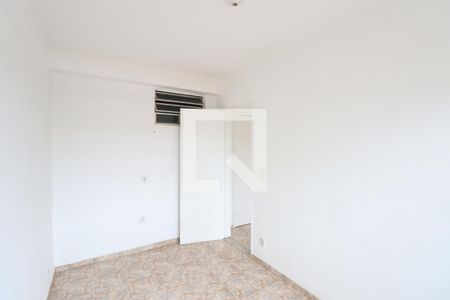 Quarto 1 de casa de condomínio para alugar com 3 quartos, 200m² em Galo Branco, São Gonçalo
