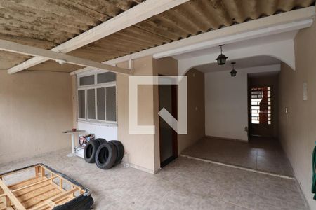 Garagem de casa de condomínio para alugar com 3 quartos, 200m² em Galo Branco, São Gonçalo