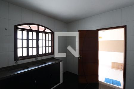 Casa de condomínio para alugar com 200m², 3 quartos e 1 vagaCozinha