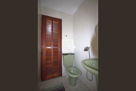 Casa de condomínio para alugar com 200m², 3 quartos e 1 vagaLavabo