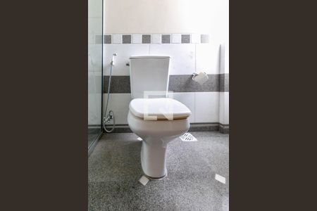 Apartamento à venda com 110m², 3 quartos e 2 vagas Apartamento à venda com 110m², 3 quartos e 2 vagasBanheiro Social