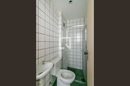 Apartamento à venda com 110m², 3 quartos e 2 vagas Apartamento à venda com 110m², 3 quartos e 2 vagasCozinha e Área de Serviço