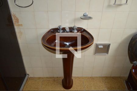 Casa para alugar com 191m², 3 quartos e 1 vagaBanheiro