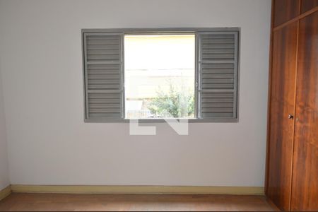 Casa para alugar com 191m², 3 quartos e 1 vagaQuarto 2