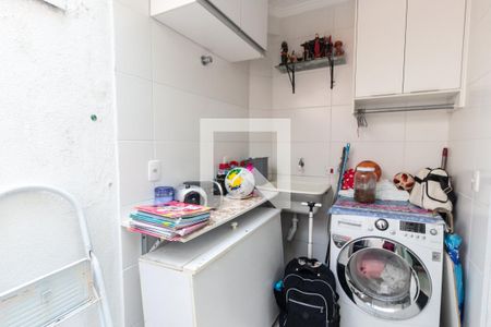 Casa de condomínio à venda com 80m², 2 quartos e 2 vagasÁrea de serviço