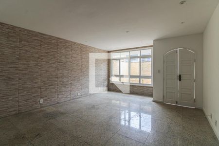 Casa de condomínio à venda com 270m², 5 quartos e 2 vagasSala