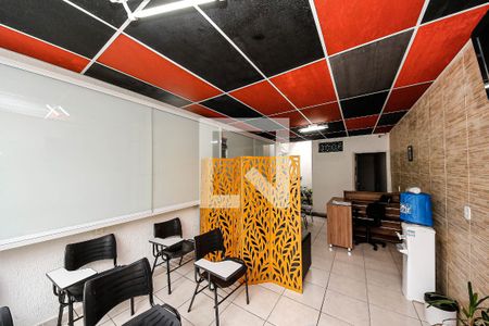 Casa à venda com 326m², 6 quartos e 3 vagasQuarto 3