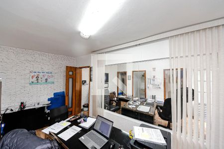 Casa à venda com 326m², 6 quartos e 3 vagasQuarto 5