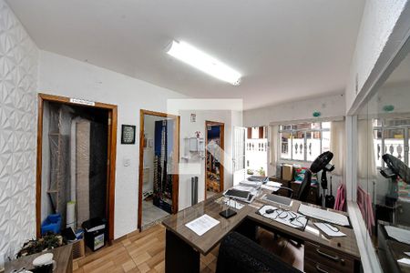 Casa à venda com 326m², 6 quartos e 3 vagasQuarto 4