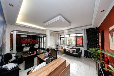 Casa à venda com 326m², 6 quartos e 3 vagasQuarto 6