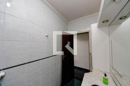 Casa à venda com 326m², 6 quartos e 3 vagasBanheiro