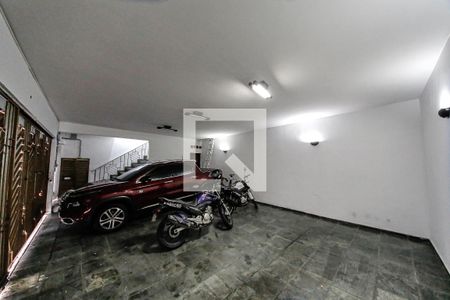 Casa à venda com 326m², 6 quartos e 3 vagasGaragem