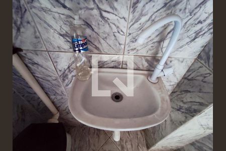 Banheiro Social de kitnet/studio para alugar com 1 quarto, 26m² em Engenho de Dentro, Rio de Janeiro
