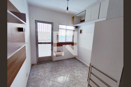 Sala/Cozinha de kitnet/studio para alugar com 1 quarto, 26m² em Engenho de Dentro, Rio de Janeiro