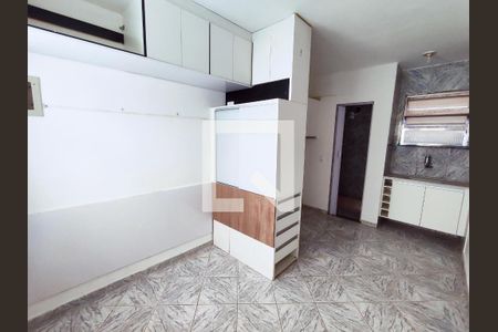 Sala/Cozinha de kitnet/studio para alugar com 1 quarto, 26m² em Engenho de Dentro, Rio de Janeiro
