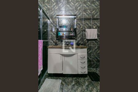 Casa à venda com 360m², 5 quartos e 2 vagasBanheiro da Suíte