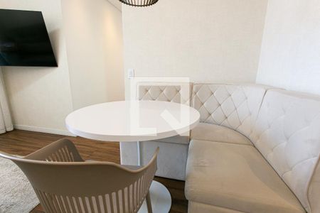 Sala de apartamento para alugar com 2 quartos, 48m² em Parque São Jorge, São Paulo