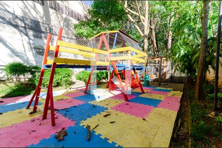 Apartamento para alugar com 55m², 2 quartos e 1 vaga Apartamento para alugar com 55m², 2 quartos e 1 vagaPlayground