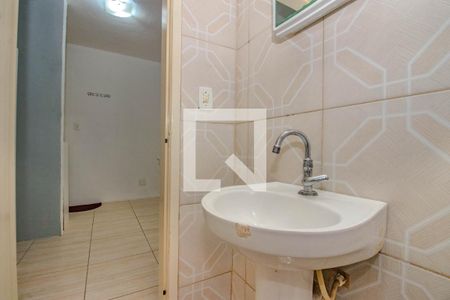 Banheiro de apartamento para alugar com 1 quarto, 43m² em Jardim Leopoldina, Porto Alegre