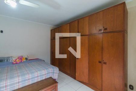 Suíte 1 de casa à venda com 3 quartos, 300m² em Jardim Picolo, São Paulo