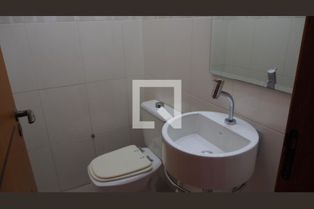 Lavabo de casa para alugar com 3 quartos, 370m² em Vila Galvão, Jundiaí
