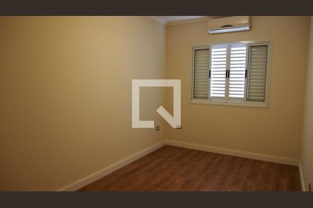 Casa à venda com 370m², 3 quartos e 10 vagasQuarto 2