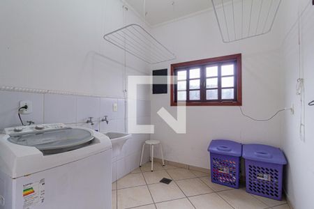 Casa para alugar com 292m², 4 quartos e 5 vagasÁrea de serviço