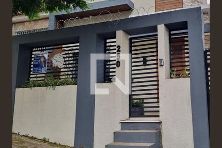 Casa à venda com 260m², 4 quartos e 2 vagas Casa à venda com 260m², 4 quartos e 2 vagasFachada