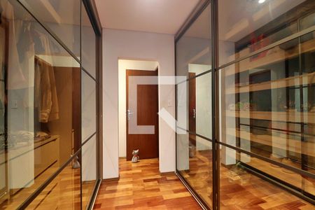 Apartamento à venda com 153m², 2 quartos e 2 vagasCloset